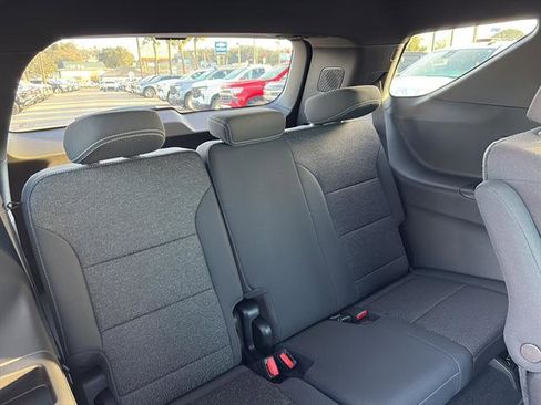 New 2026 Chevrolet Traverse LT w/ Midnight/Sport Edition image 11