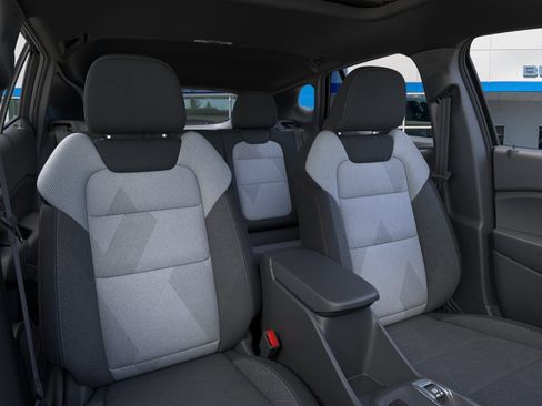 New 2026 Chevrolet Trax RS w/ Sunroof Package FWD image 16