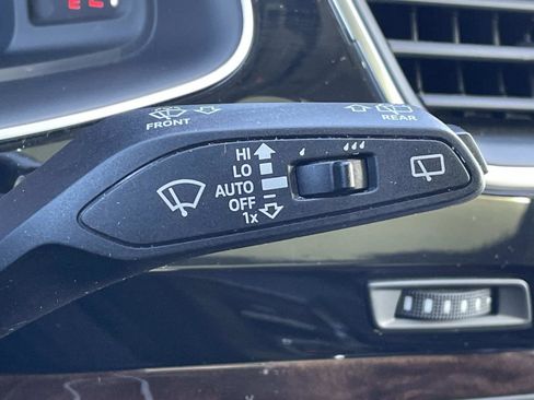 Used 2018 Audi Q7 3.0T Premium Plus w/ Premium Plus Package image 27