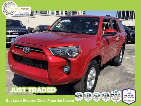 Used 2021 Toyota 4Runner SR5 RWD image 1