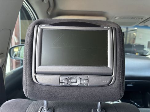 Used 2015 Nissan Pathfinder SV w/ Trailer Tow Package image 34