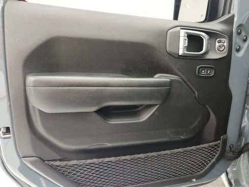 Used 2024 Jeep Wrangler Sport S image 10