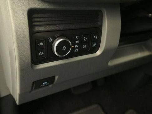 New 2026 Ford F250 XLT w/ XLT Premium Package AWD/4WD image 15