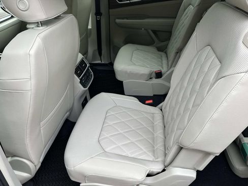 New 2026 Volkswagen Atlas SEL Premium R-Line image 16