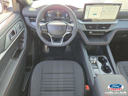 New 2026 Ford Explorer ST-Line w/ ST-Line Street Pack image 9