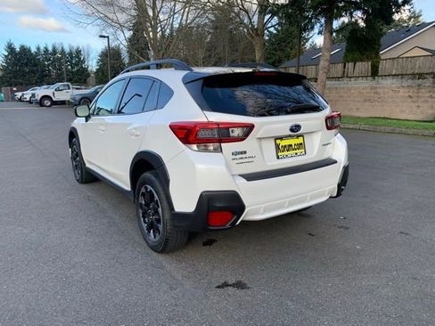 Used 2022 Subaru Crosstrek 2.0i w/ Popular Package #3 image 3