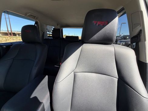Used 2020 Toyota 4Runner TRD Off-Road Premium AWD/4WD image 12