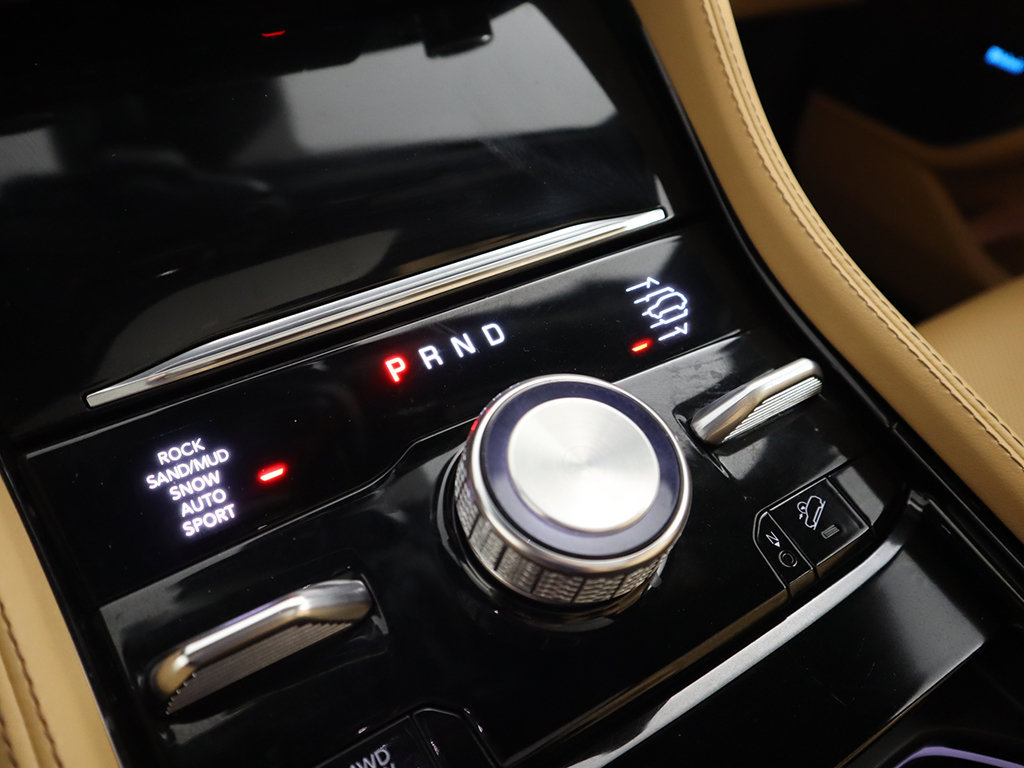 Used 2024 Jeep Grand Cherokee Summit AWD/4WD image 67