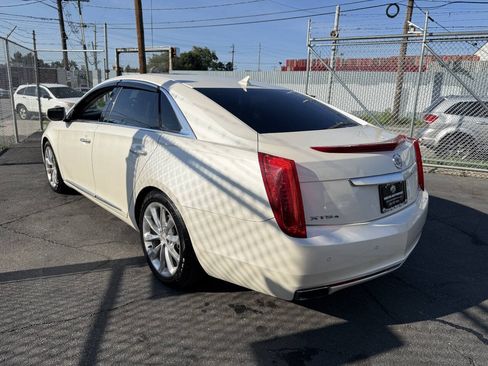 Used 2013 Cadillac XTS Luxury AWD/4WD image 4