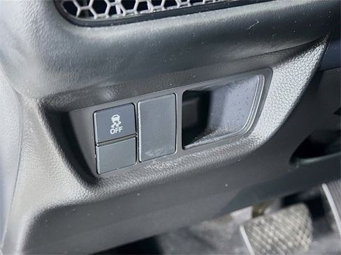 Certified 2024 Honda HR-V EX-L image 20