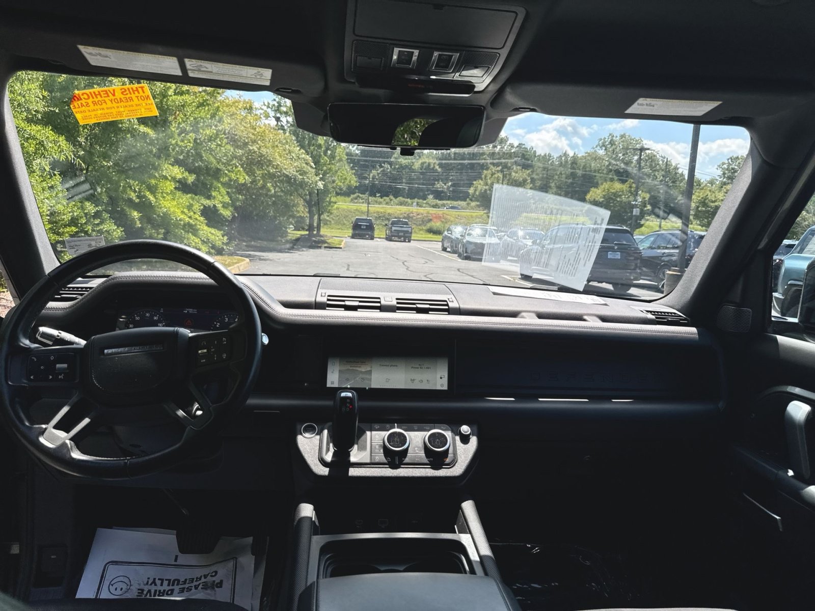 Used 2021 Land Rover Defender 110 X-Dynamic HSE AWD/4WD image 12