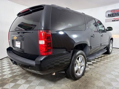 Used 2014 Chevrolet Suburban LT AWD/4WD image 4