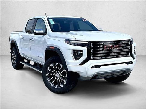 Used 2024 GMC Canyon Denali AWD/4WD image 12