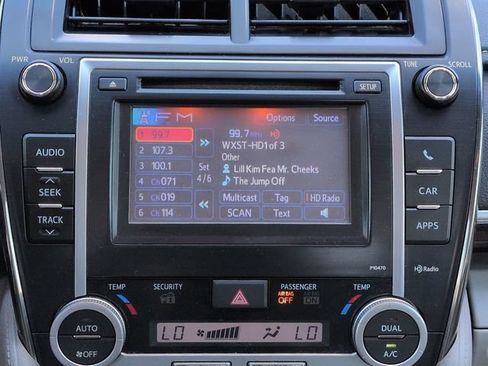 Used 2014 Toyota Camry XLE FWD image 17