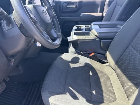 Used 2022 Chevrolet Silverado 1500 Custom Trail Boss AWD/4WD image 14