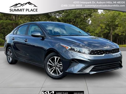 Certified 2024 Kia Forte LXS FWD image 1