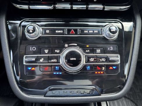 Used 2020 Lincoln Corsair Reserve w/ Equipment Group 202A AWD/4WD image 16