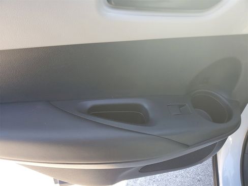 Used 2024 Toyota Corolla Cross L image 16