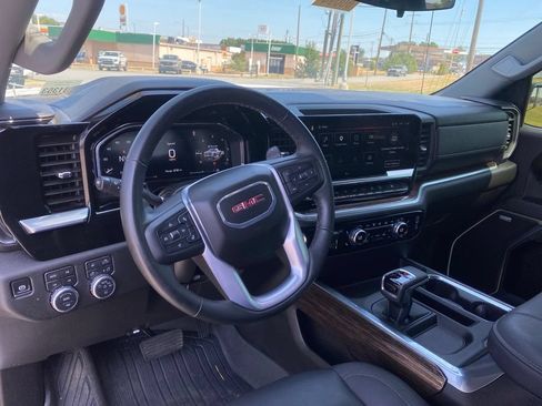 Used 2026 GMC Sierra 1500 Elevation w/ Elevation Premium Package AWD/4WD image 12