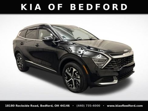 Used 2024 Kia Sportage EX AWD/4WD image 3