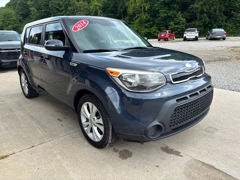 Used 2014 Kia Soul + w/ Audio Package FWD image 5