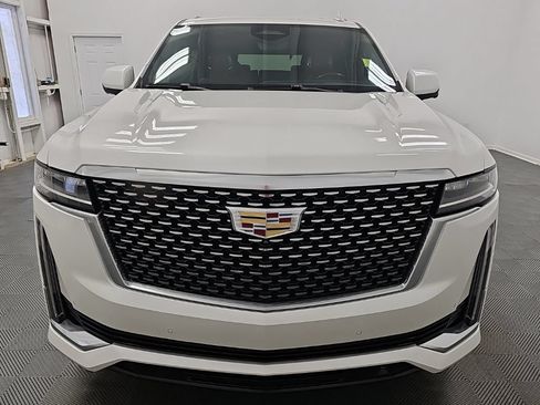 Used 2022 Cadillac Escalade Premium Luxury w/ Performance Package AWD/4WD image 4