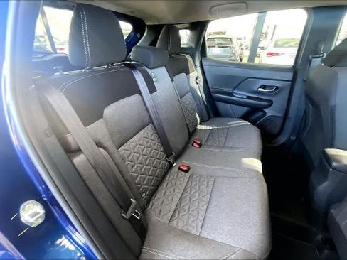 Certified 2025 Nissan Kicks SV image 20