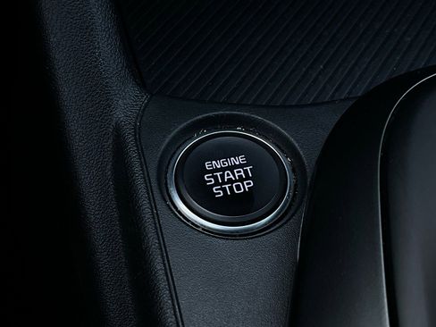 Used 2025 Kia K4 LXS image 25