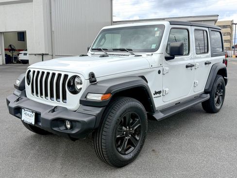 Used 2021 Jeep Wrangler Unlimited Sport image 3