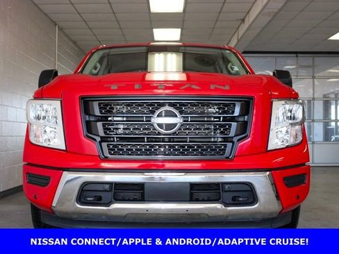 Used 2024 Nissan Titan SV w/ SV Convenience Package image 2