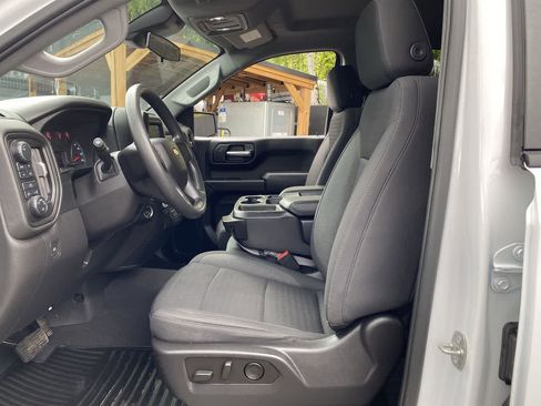 Used 2023 Chevrolet Silverado 1500 Custom AWD/4WD image 13