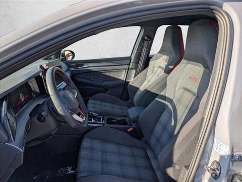 Used 2025 Volkswagen Golf S image 16