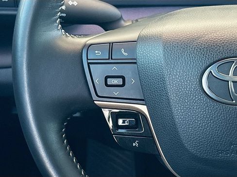 Used 2024 Toyota Crown w/ Carpet Mat Package (TMS) AWD/4WD image 11