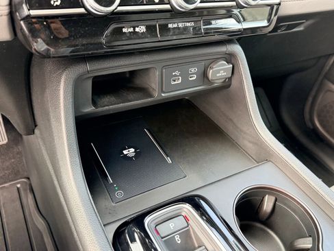 Used 2024 Honda Pilot EX-L image 23