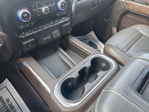Used 2020 GMC Sierra 1500 Denali w/ Technology Package AWD/4WD image 19