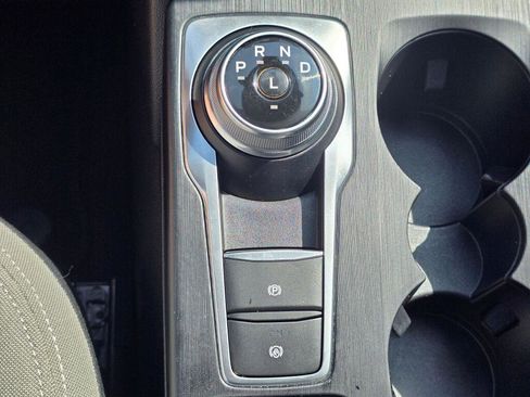 Used 2022 Ford Escape S image 33