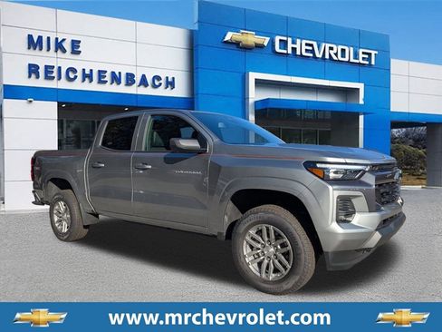 New 2025 Chevrolet Colorado LT w/ LT Convenience Package image 1
