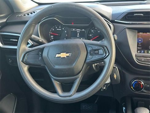 Used 2021 Chevrolet TrailBlazer LS image 12