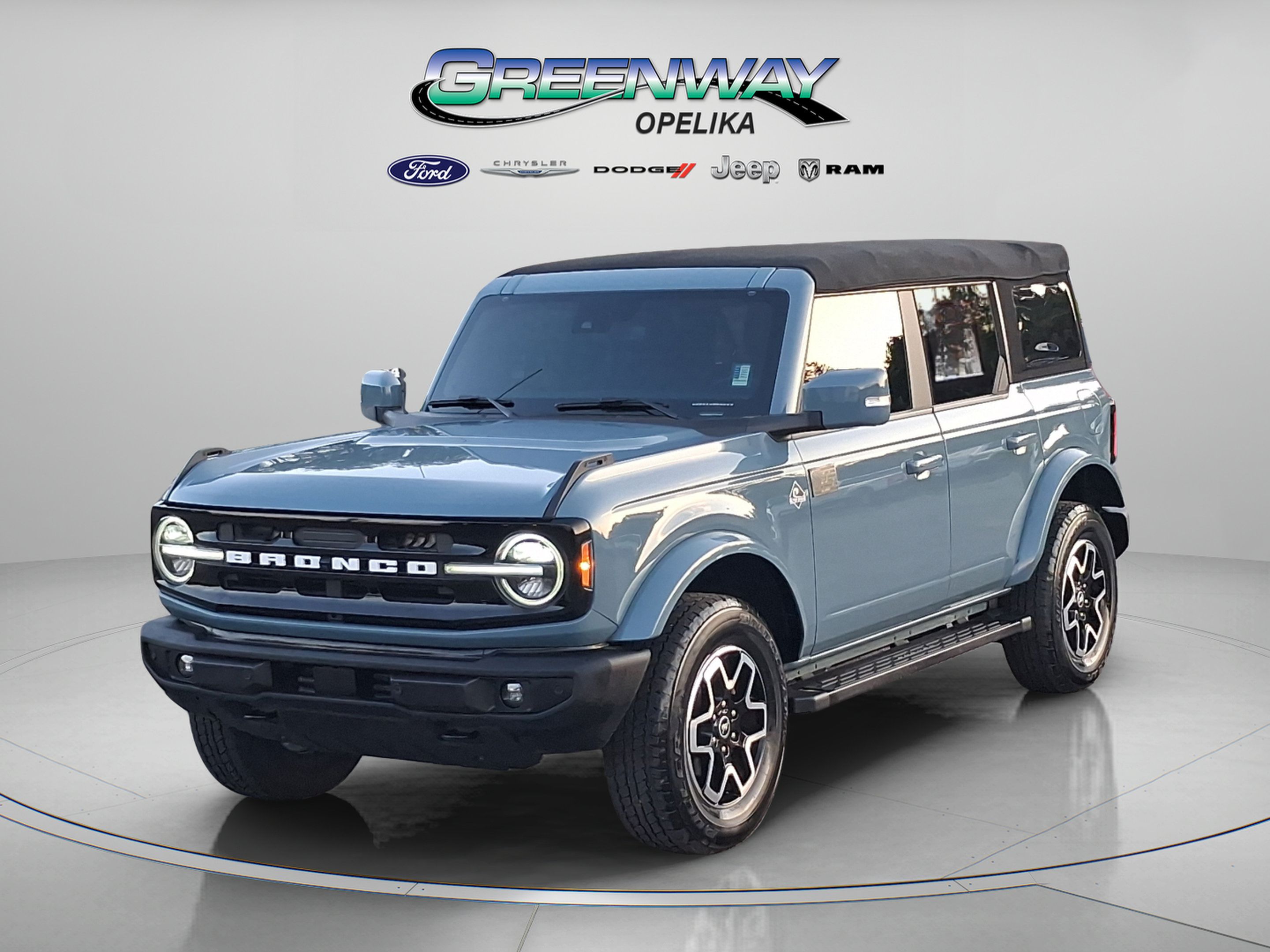 Used 2022 Ford Bronco Outer Banks AWD/4WD image 3