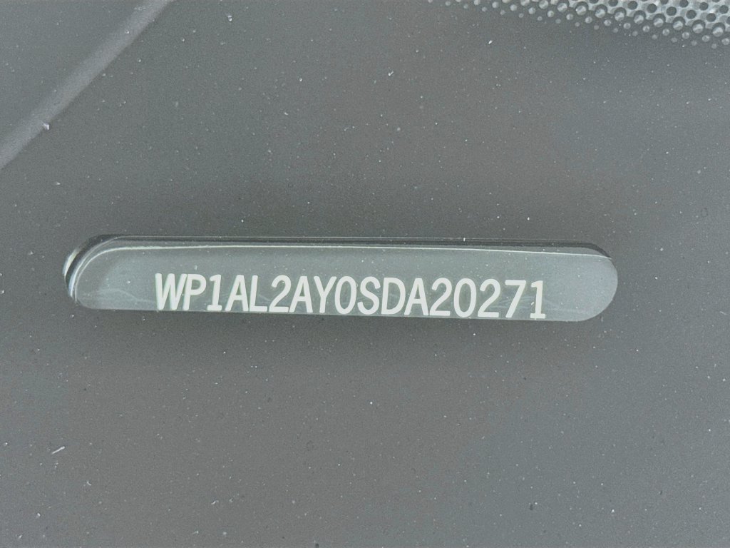 Certified 2025 Porsche Cayenne S AWD/4WD image 32