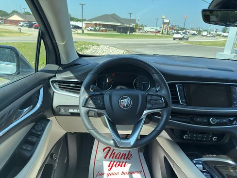 Used 2023 Buick Enclave Avenir w/ Avenir Technology Package image 11