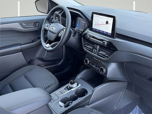 New 2026 Ford Escape Active w/ Cold Weather Package image 10