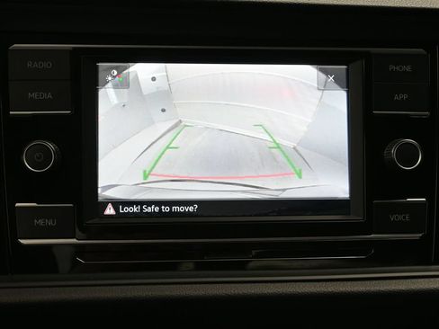Used 2024 Volkswagen Jetta SE FWD image 12