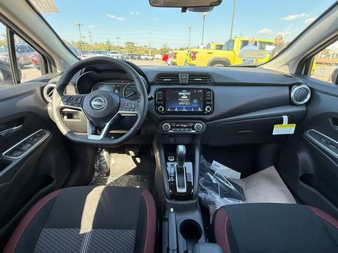New 2025 Nissan Versa SR w/ Trunk Package image 17
