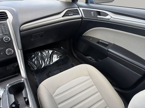 Used 2019 Ford Fusion S FWD image 15