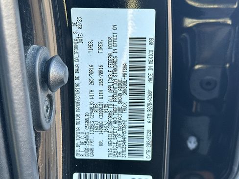 Used 2023 Toyota Tacoma SR w/ Trail Edition image 27