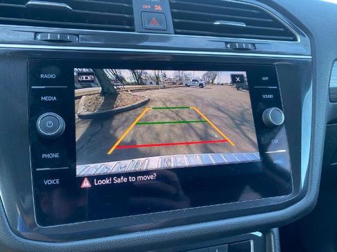 Used 2024 Volkswagen Tiguan Wolfsburg Edition image 21