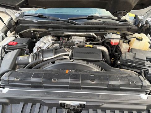 Certified 2022 GMC Sierra 3500 Denali image 26