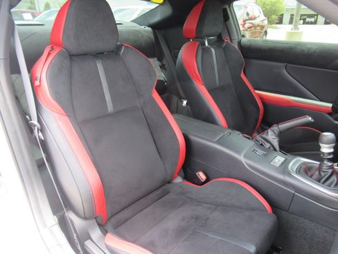 Used 2026 Subaru BRZ Limited RWD image 10