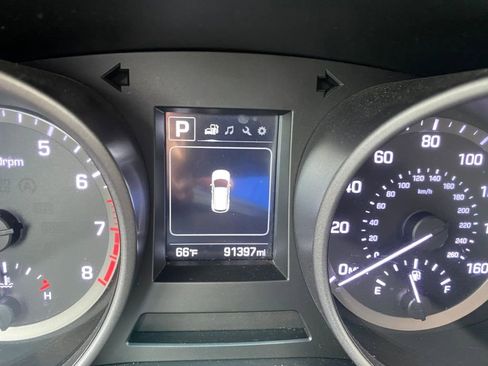 Used 2017 Hyundai Santa Fe Sport image 33